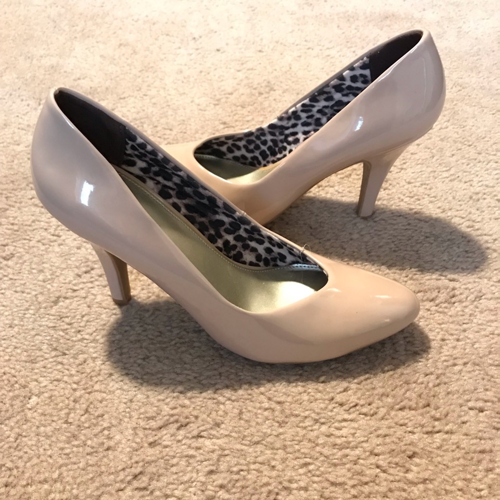 ✨Nude Heels✨ NWOT